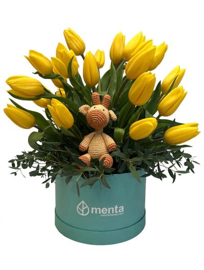 Cristal - caja redonda chica con tulipanes y mini joana de peluche
