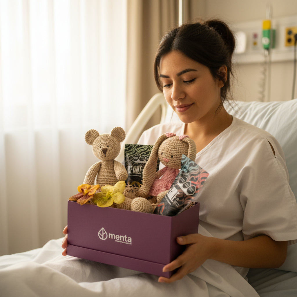 Denver-caja cuadrada uva con regalos y orquídea vanda
