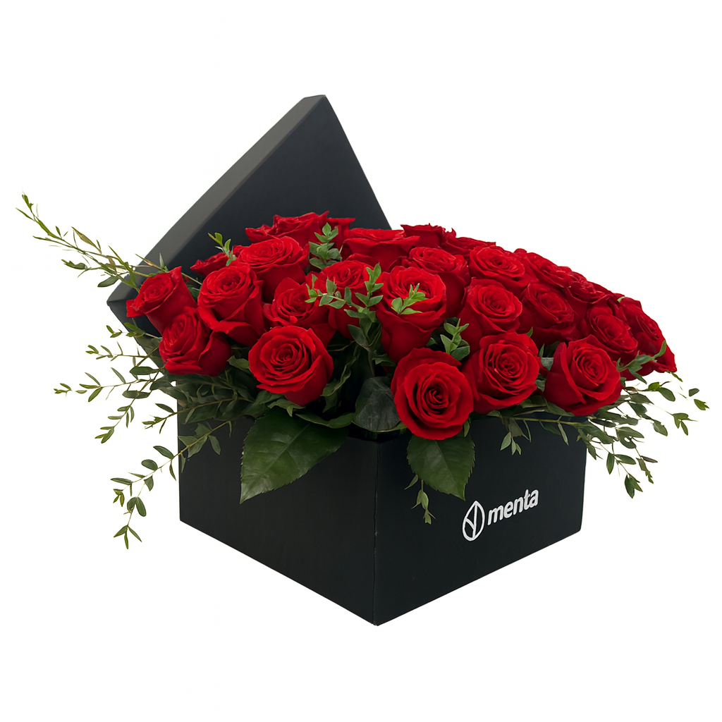 Etiqueta Roja-caja cuadrada negra con 48 rosas rojas premium