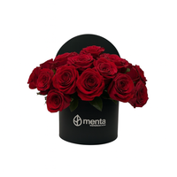 Emilia-caja redonda negra con 24 rosas rojas