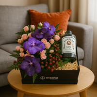 Kim- caja negra con Mini rosas, vandas y bebida Condesa
