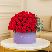 Etiqueta Julieta-caja redonda uva con 100 rosas fiusha