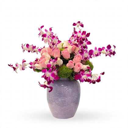 Etiqueta Munich-florero de cerámica menta con rosas y orquídea dendrobium
