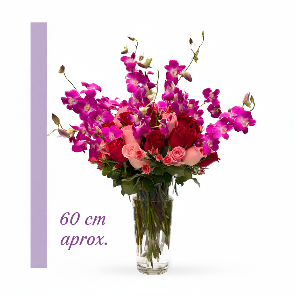 Etiqueta Ambar - Florero de cristal con rosas rojas, fiusha y combinación de follajes con orquídea dendrobium