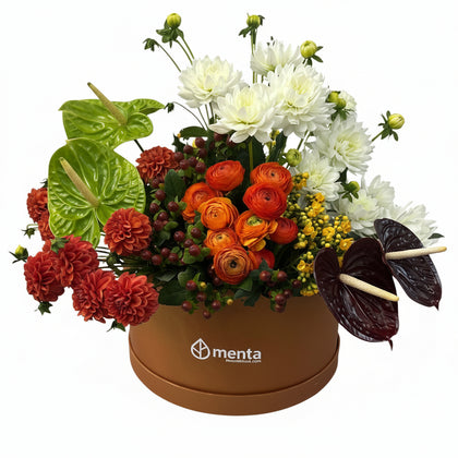 Etiqueta Dalí-caja redonda grande ocre con dalias, anturios