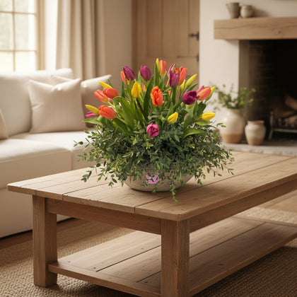 Gretta - base efecto madera con 50 tulipanes mixtos