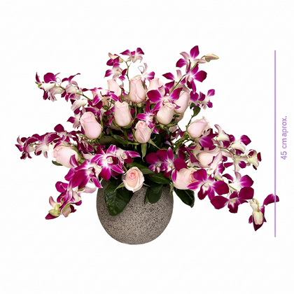 Lisa- base de cemento con rosa rosa y orquídea dendrobium