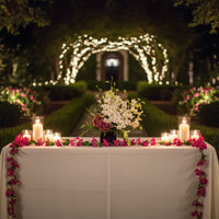 Olivia-base de cemento con orquídea dendrobium y follaje