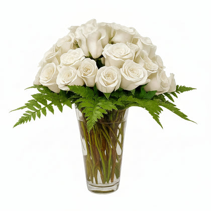 Reyna- florero de cristal con 48 rosas blancas
