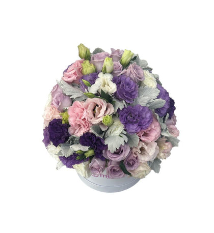Rita-caja redonda blanca con lisianthus, rosas y follaje