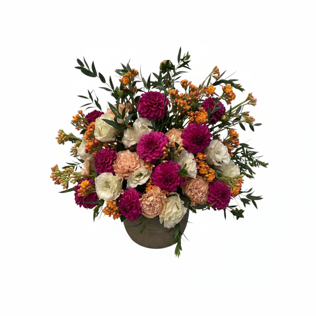 Vera-maceta de cemento mediana con lisianthus, dalias, y clavel