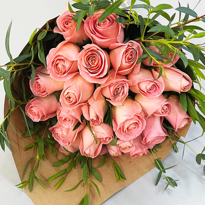Ramo de 24 rosas rosas