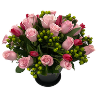Alana-Base de cerámica con rosa rosa y tulipanes